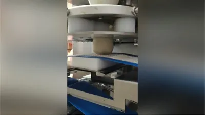 Машина для формования кондитерских изделий с начинкой на предприятии заказчика в Таиланде, 2018 г.