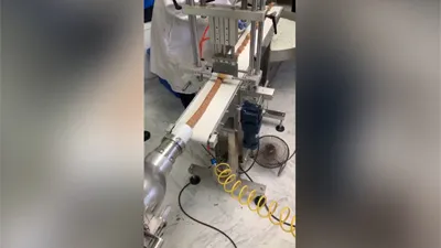 Экструдер P307 с ротационной посыпочной машиной для производства ореховых шариков в кокосовой обсыпке на предприятии заказчика в Саудовской Аравии, 2023 г.